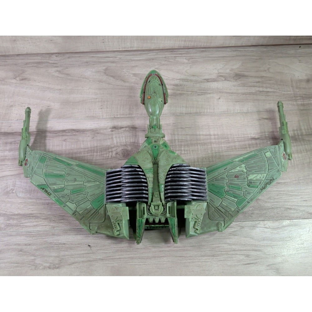 DIAMOND SELECT Starship Legend StarTrek Klingon Bird-of-Prey Ship